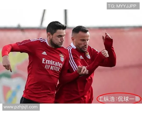 欧联杯精彩对决本菲卡与AC米兰战成平局绝杀瞬间引发全场狂欢