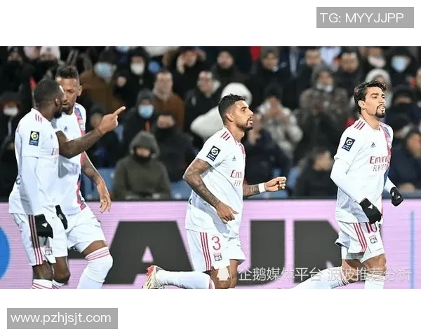 欧联杯精彩对决那不勒斯逆转里昂引发全场热议与数据分析